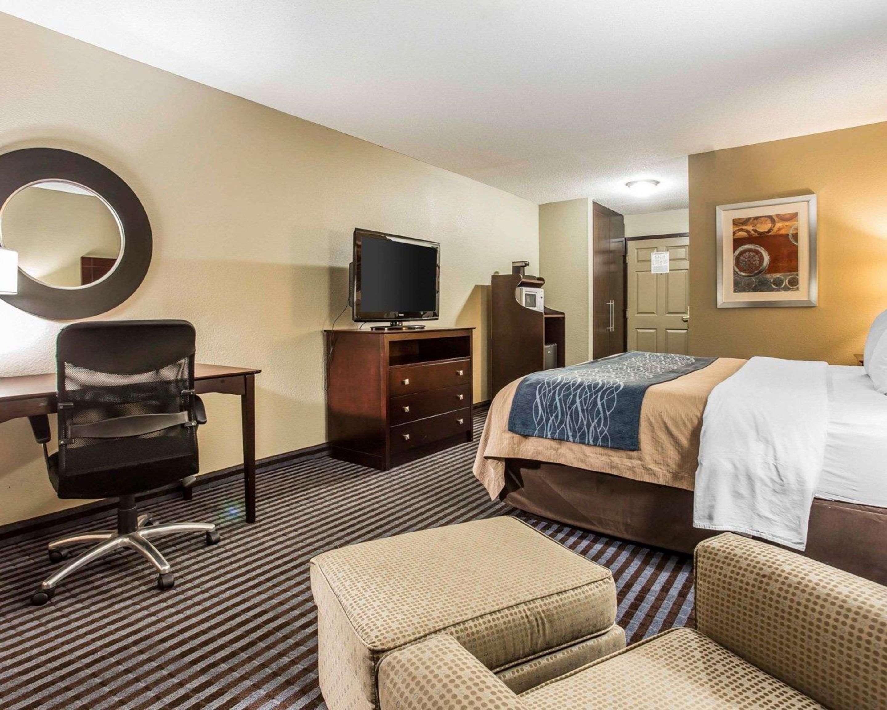 Comfort & Ballpark Area Hotel 3*