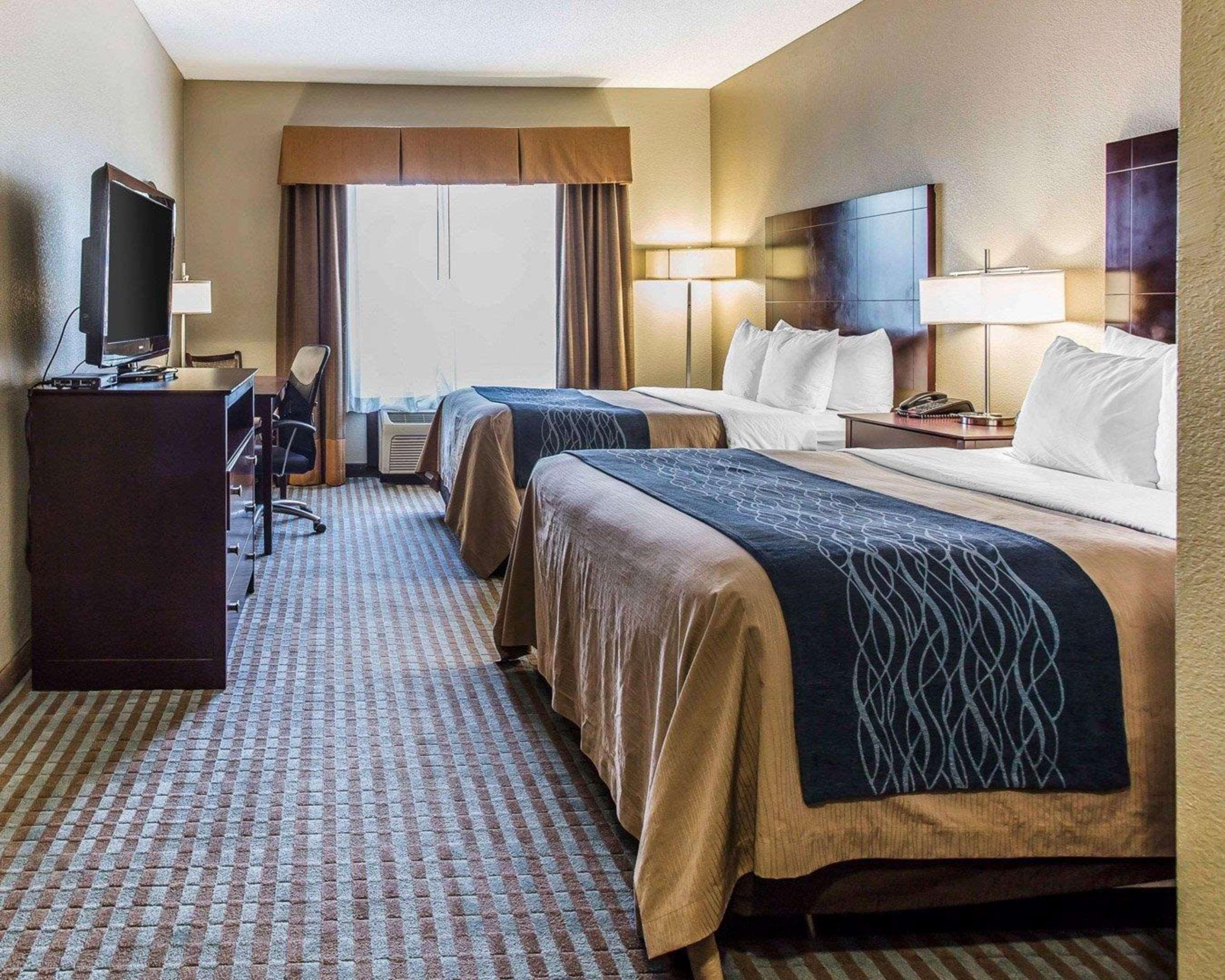 Comfort & Ballpark Area Hotel 3*