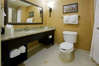 Hotel Comfort & Ballpark Area