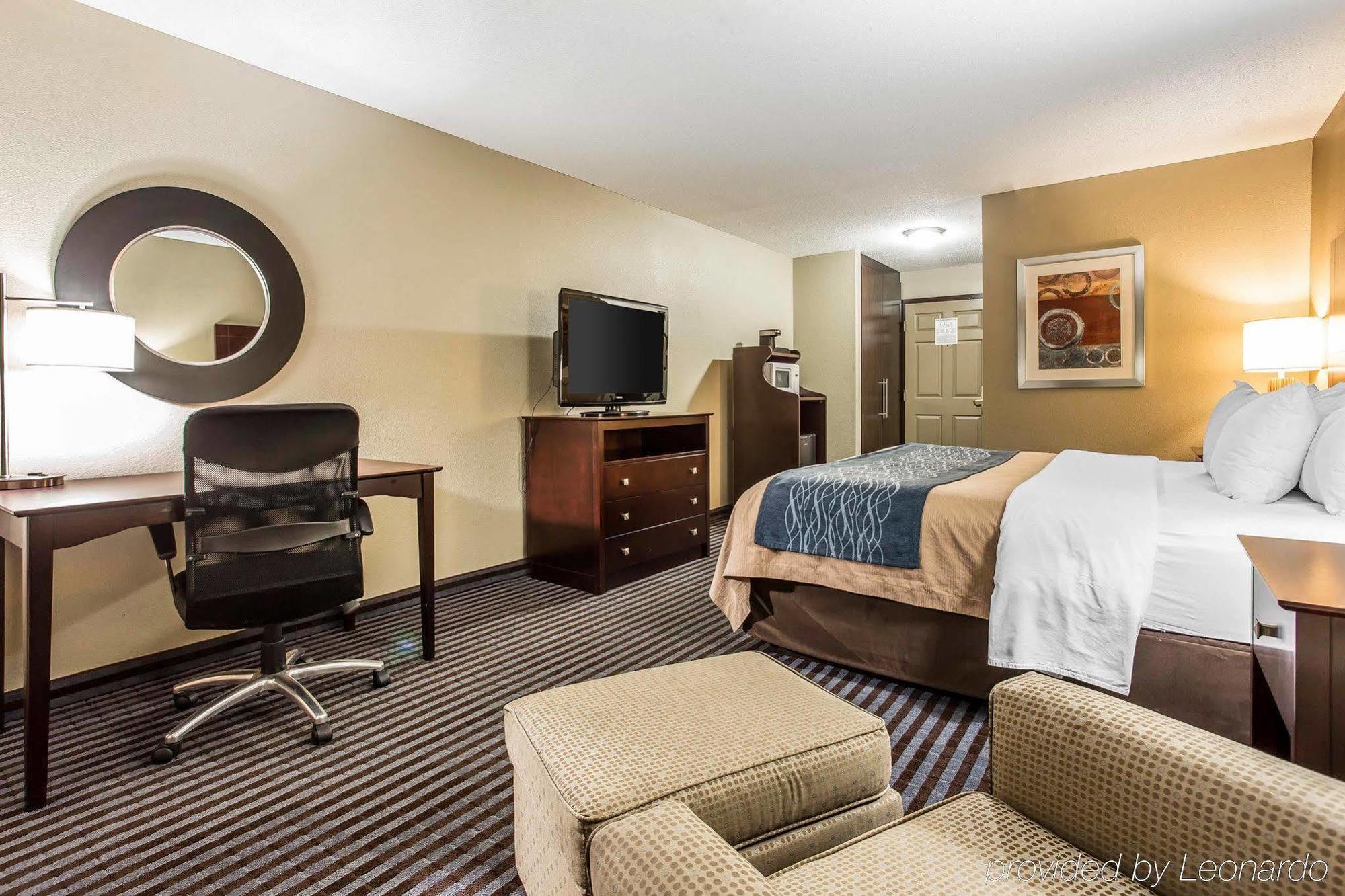 Comfort & Ballpark Area 3*