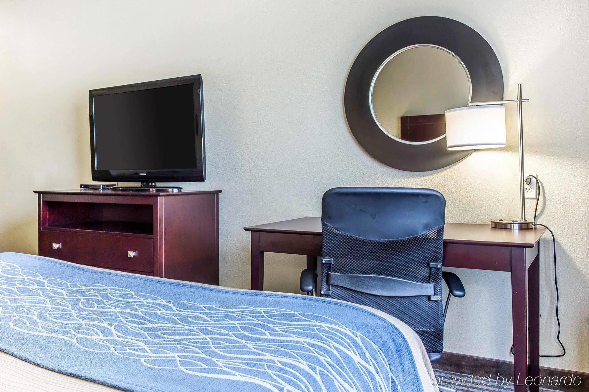 Comfort & Ballpark Area 3*