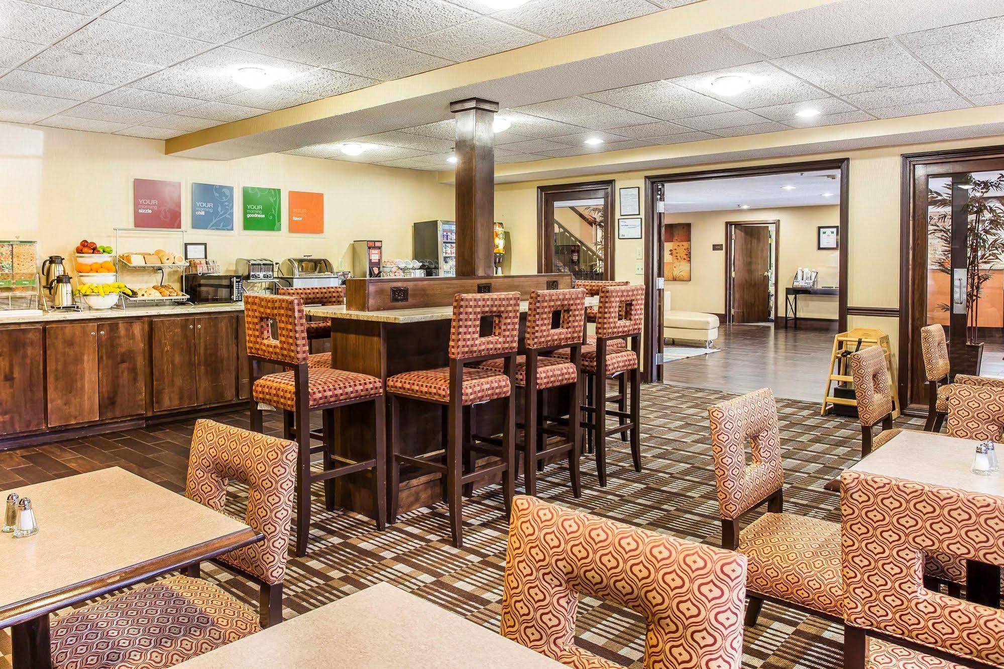 Comfort & Ballpark Area